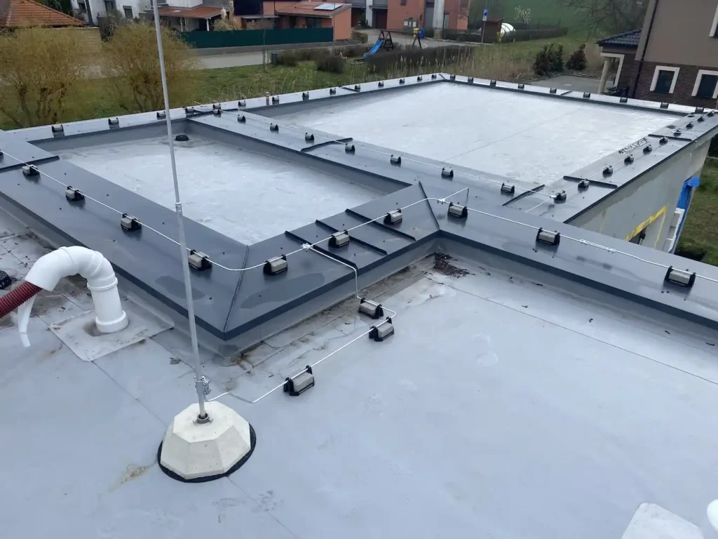 hromosvod podoli brno draton40 - DratON Elektro | Elektroinstalace a zabezpečení nemovitostí - Brno