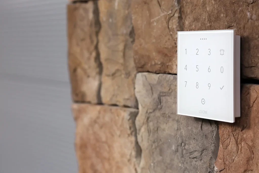 loxone_access8